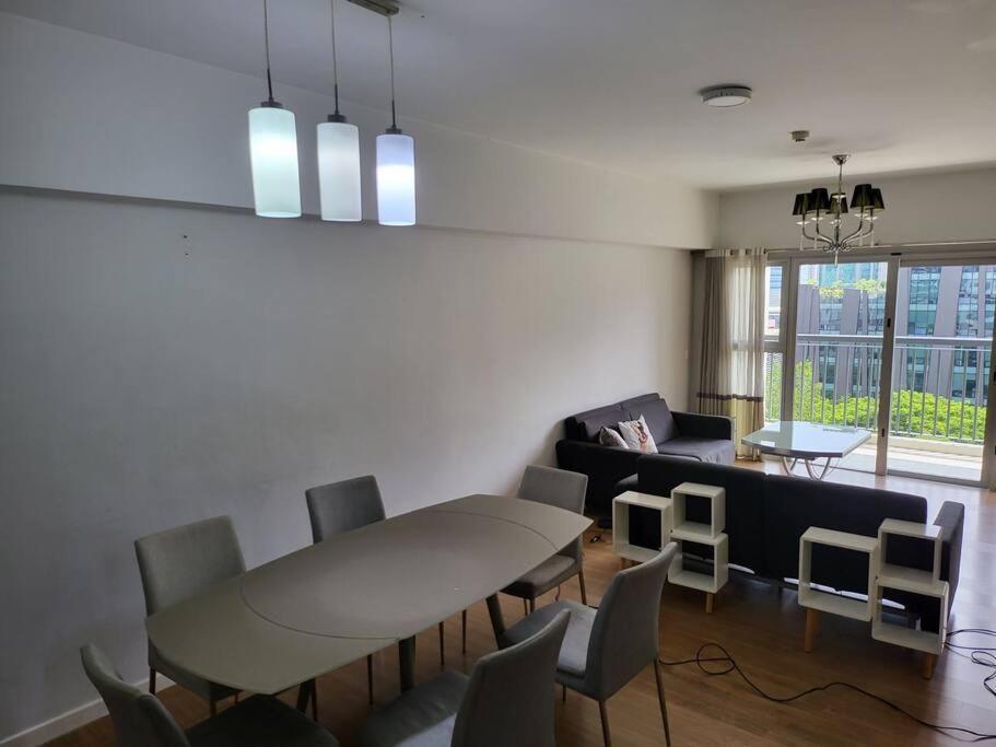 Luxury @ Bgc Sleeps 6 Comfortably Fast Wifi Pool! Apartment มะนิลา ภายนอก รูปภาพ